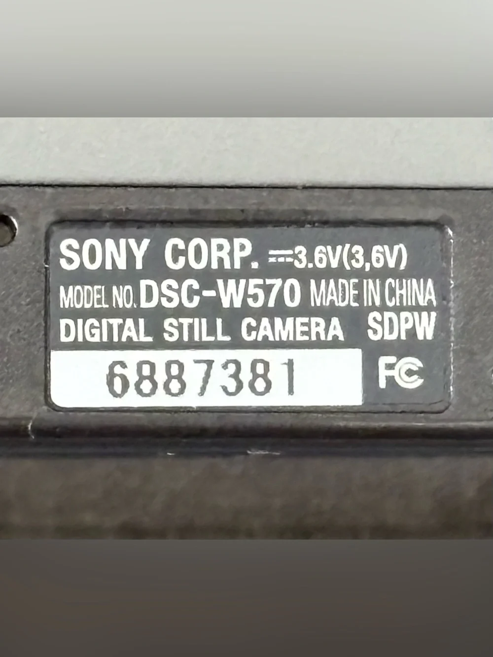 Sony Cyber-shot DSC-W570 Compact Camera 16.1MP 5x Optical Zoom Silver